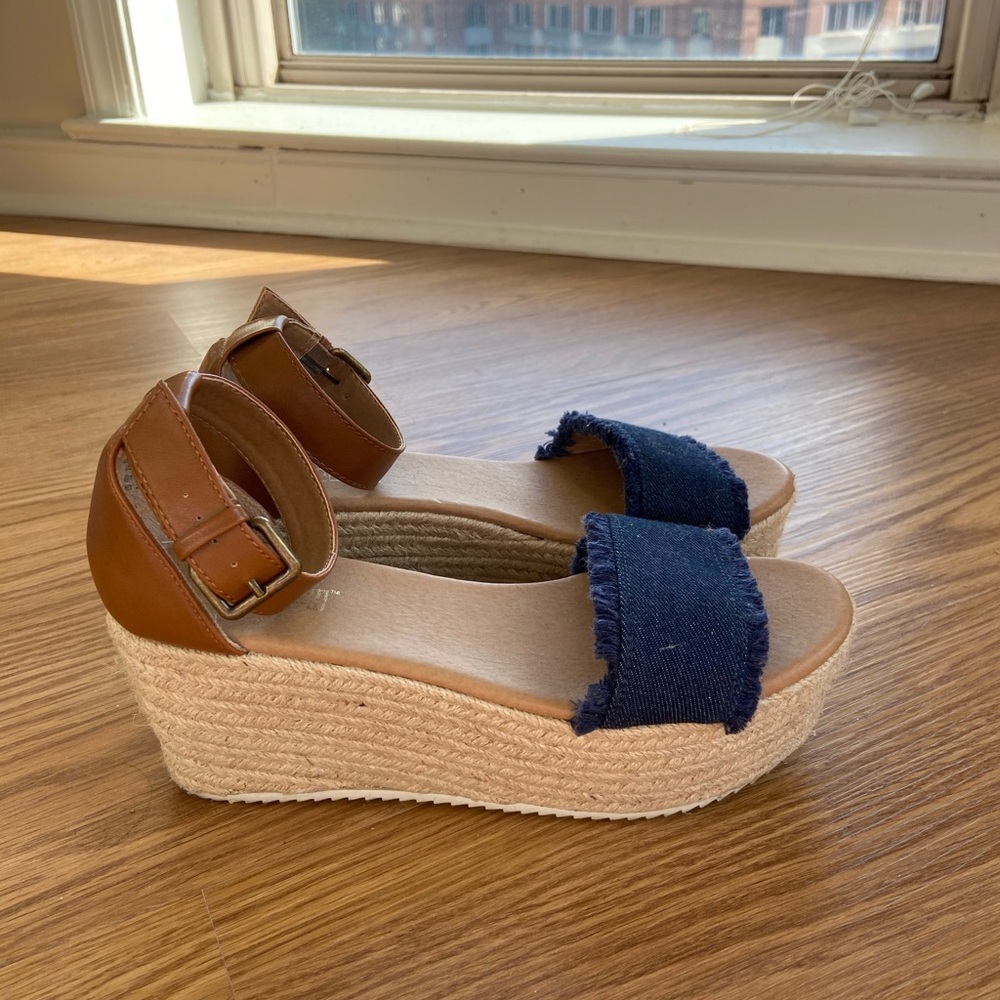 Platform Sandals!